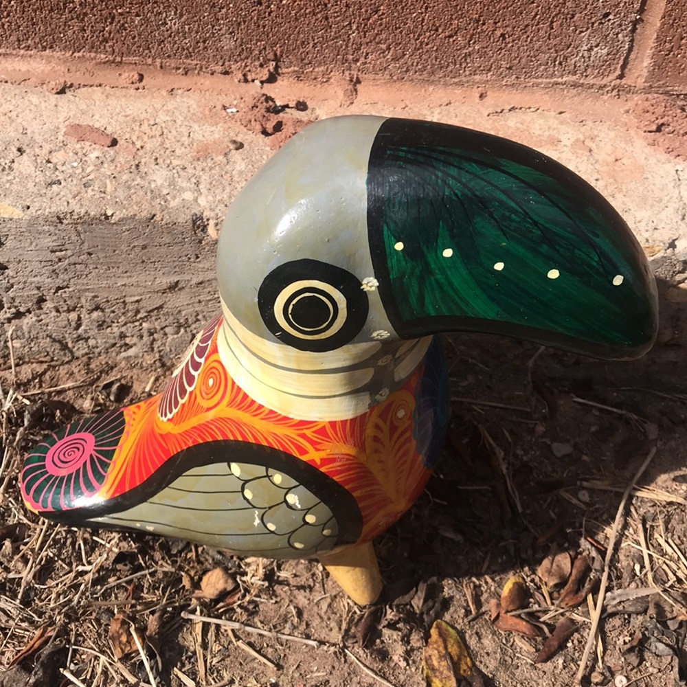 Vintage Tonala Mexican Folk Art Pottery Eclectic Boho Style Hand-painted Toucan. - Picture 5 of 10